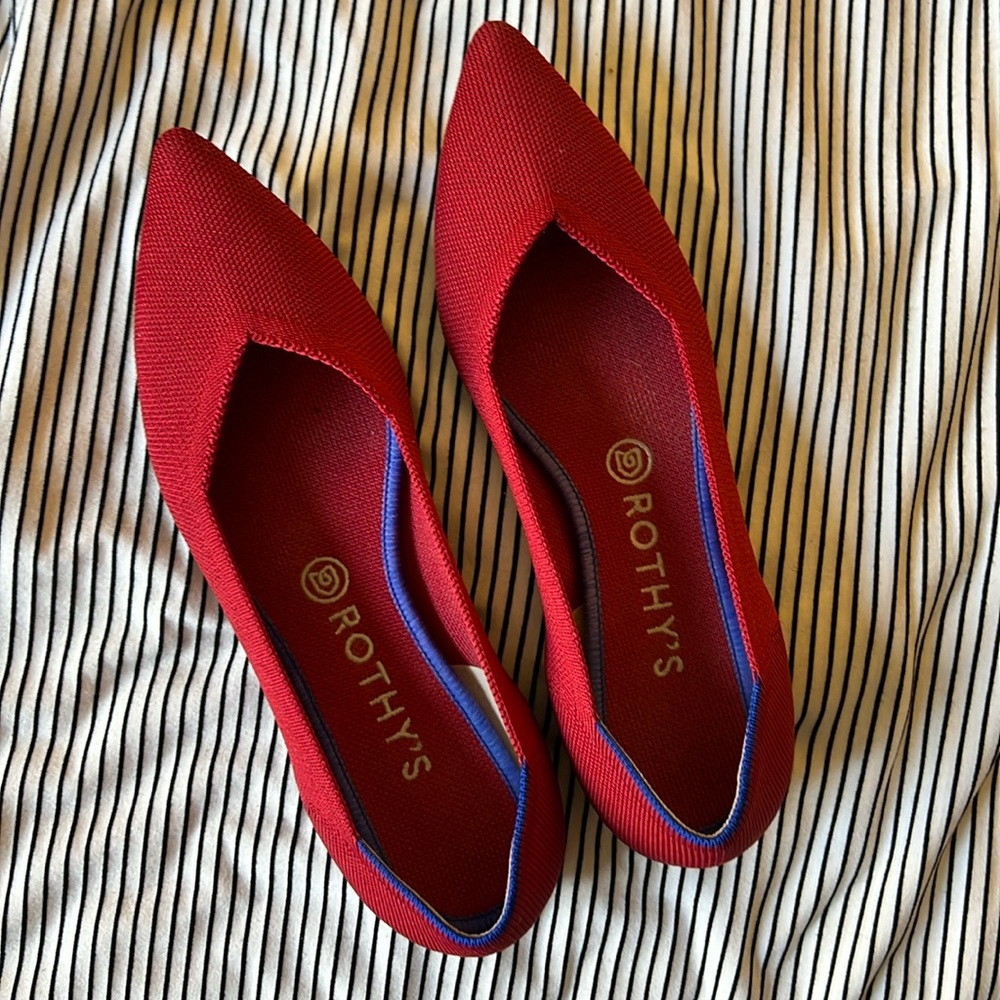 Rothys - Chili Red - size 9.5 - The Point